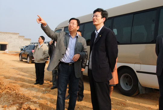 宜春市委常委紀(jì)委書記王宏安視察公司四特科技工業(yè)園項(xiàng)目